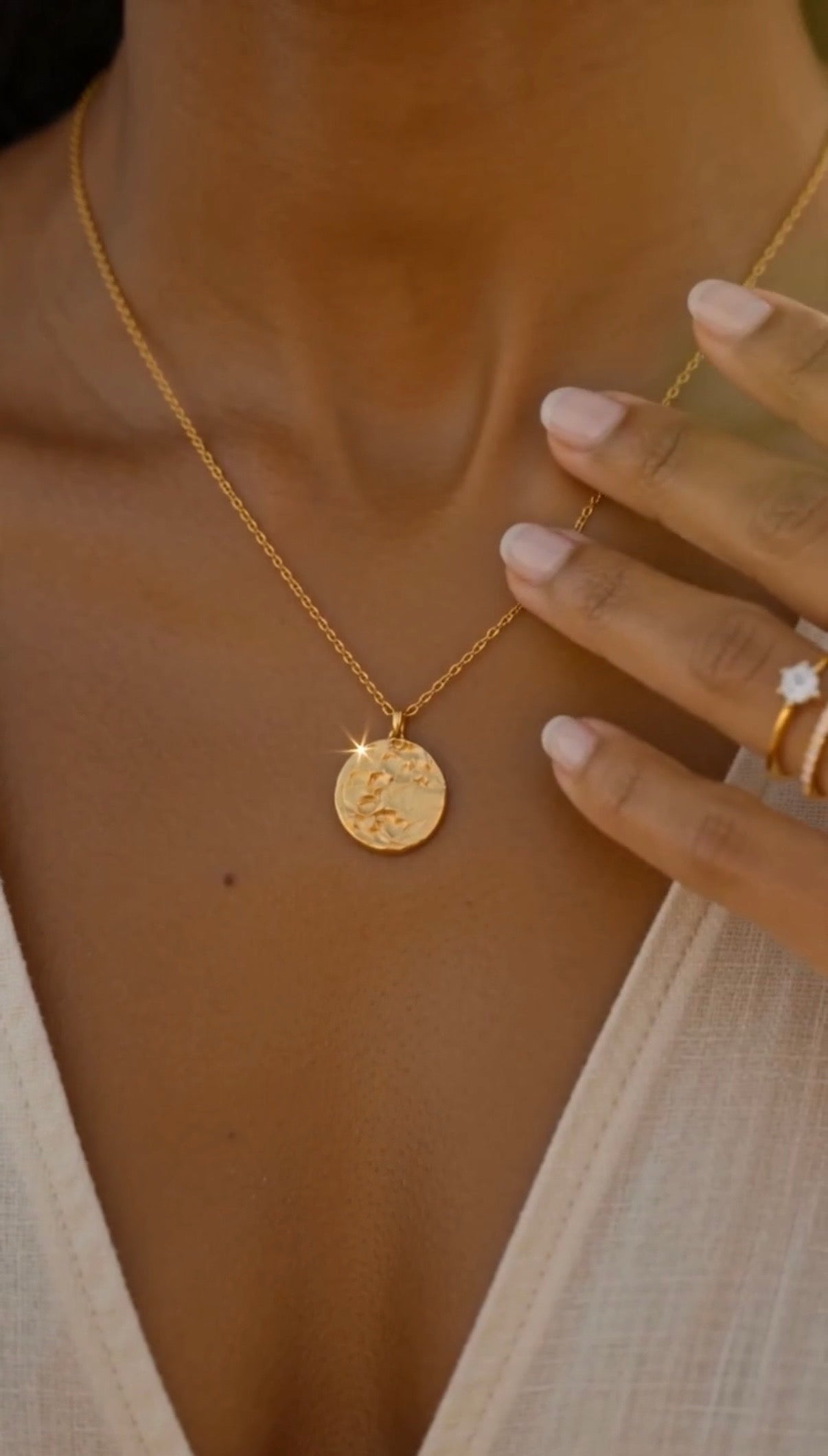 The Luna Necklace